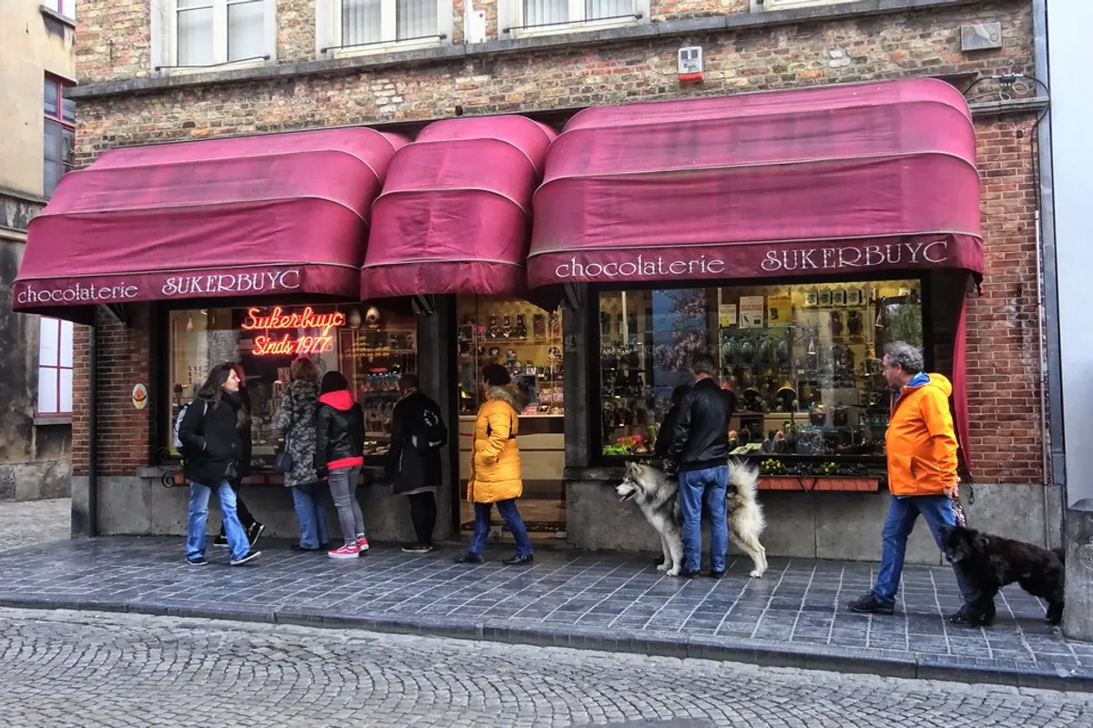 The Chocolaterie Sukerbuyc shopfront in Bruges